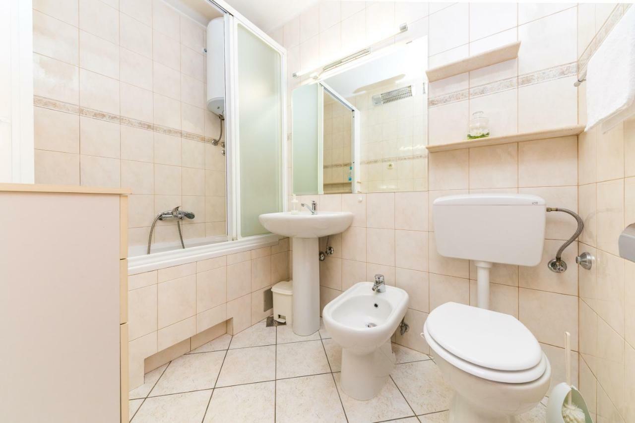 Appartement Pelenito à Split Extérieur photo